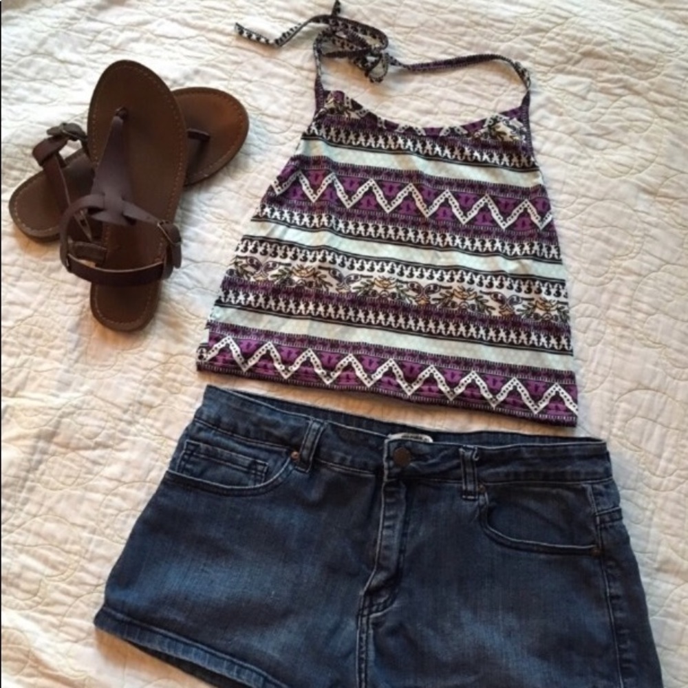 CLEARANCE ❗️❗️Silky patterned Crop Top