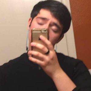 Meet your Posher, Gabino