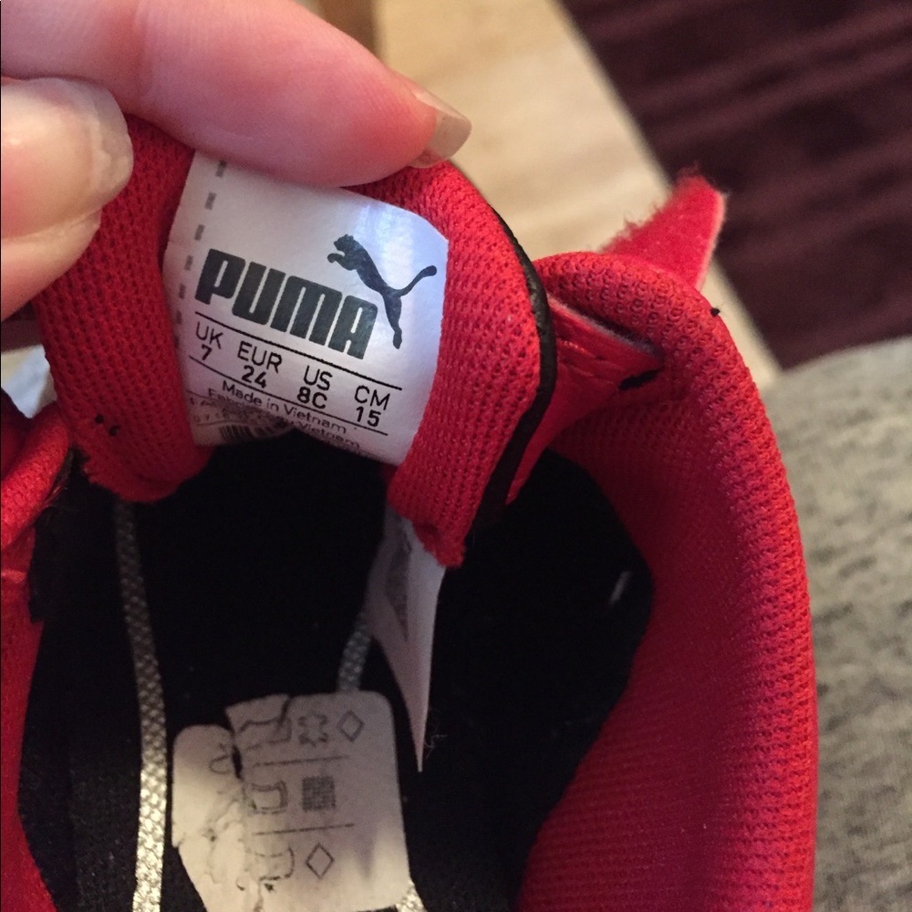 Toddler Boy Puma Sneakers - Picture 2 of 4