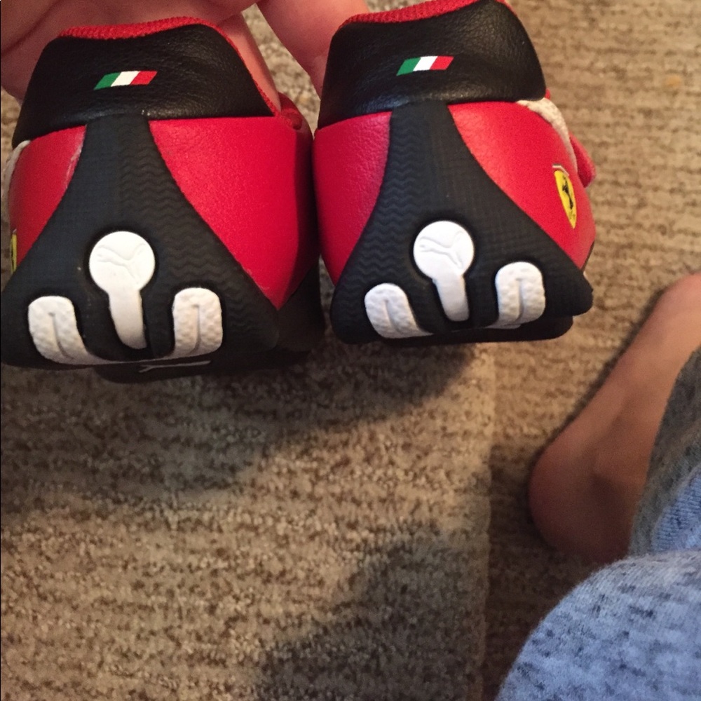 Toddler Boy Puma Sneakers - Picture 3 of 4