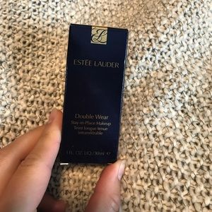 Estée Lauder Double Wear Foundation