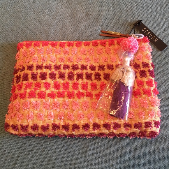 Steve Madden PINK straw wallet - Picture 3 of 8