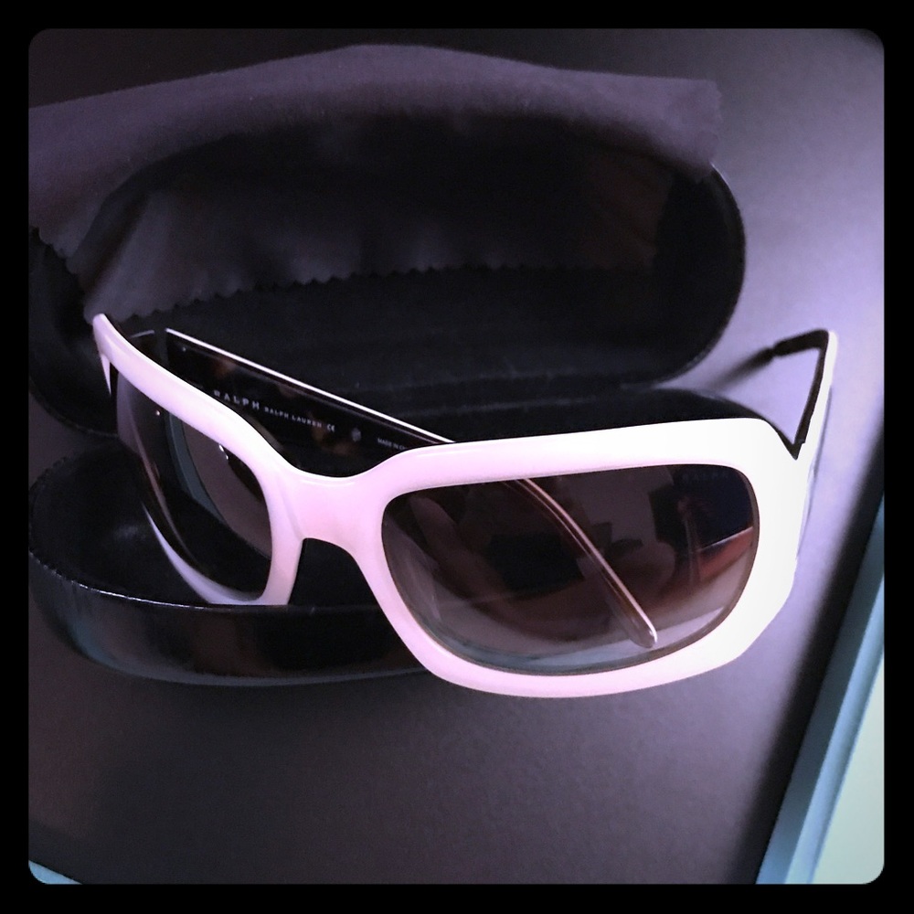 Ralph Sunglasses 😎 Brand New Never Worn!