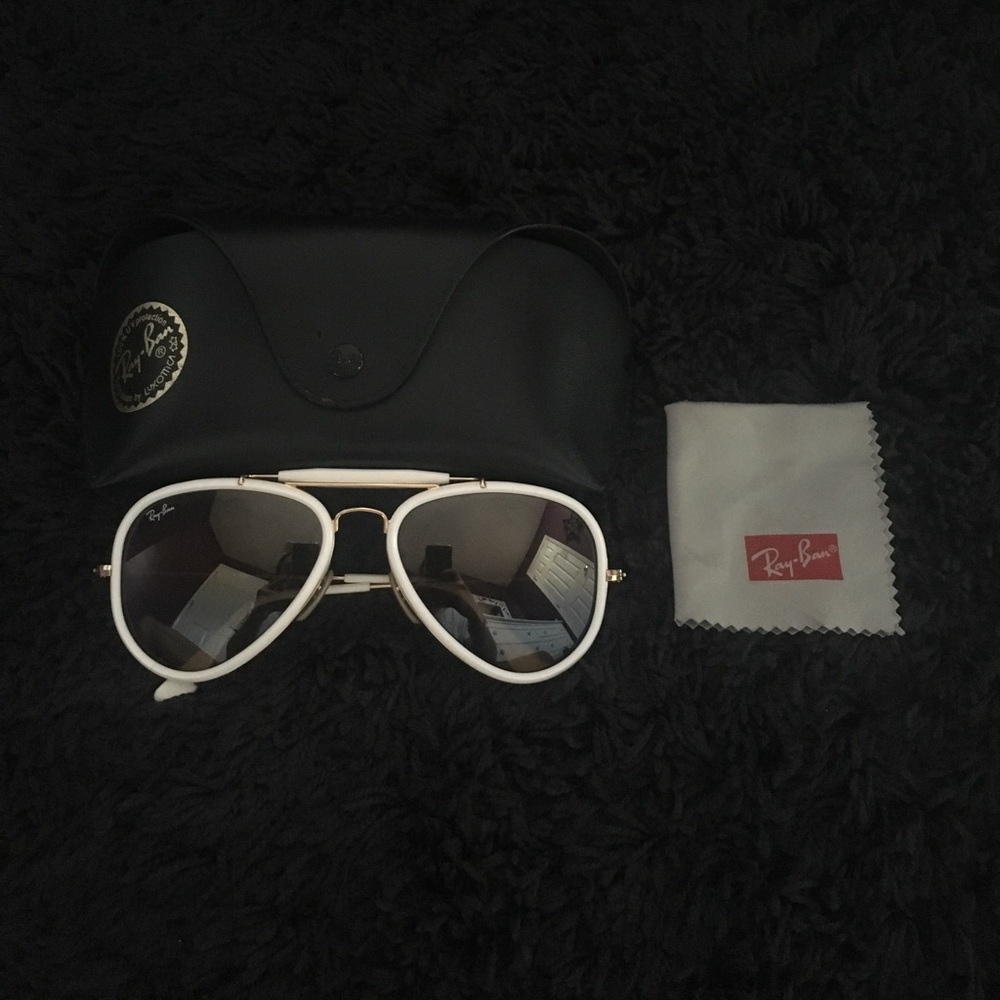 Ray-Ban Vintage Outdoorsman Aviators - White Frame