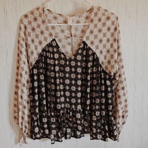Floral loose-fitting forever 21 top w/ tie sleeves