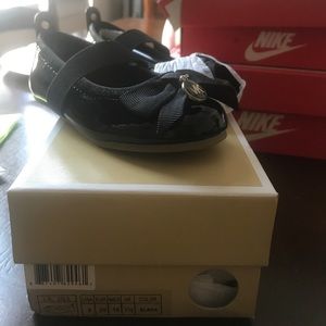 MK black shoes
