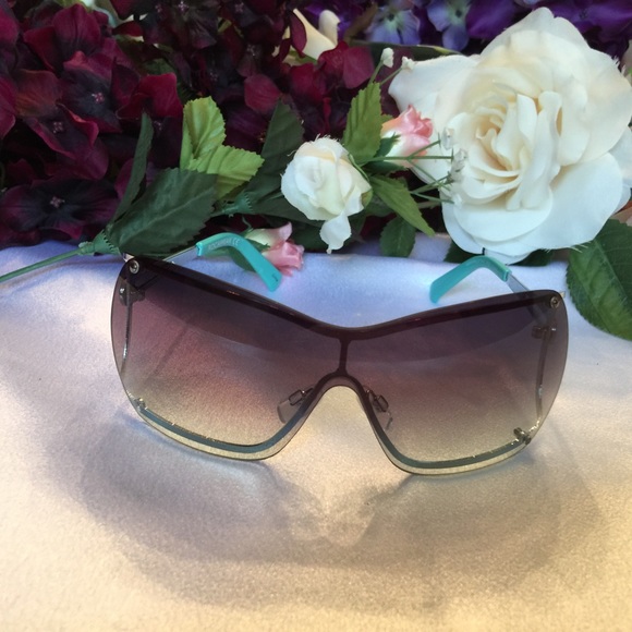 Rocawear Accessories - Rocawear Sunglasses NWT