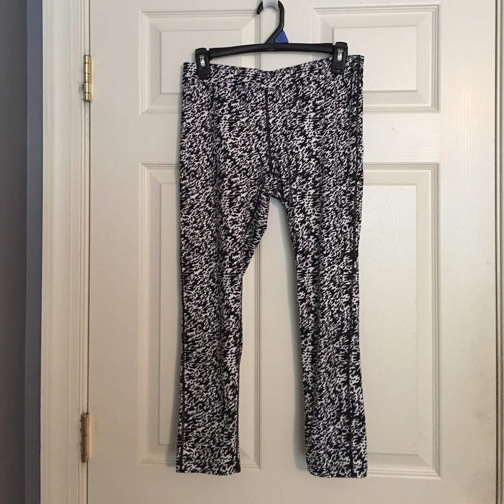 Nike crop pattern legging