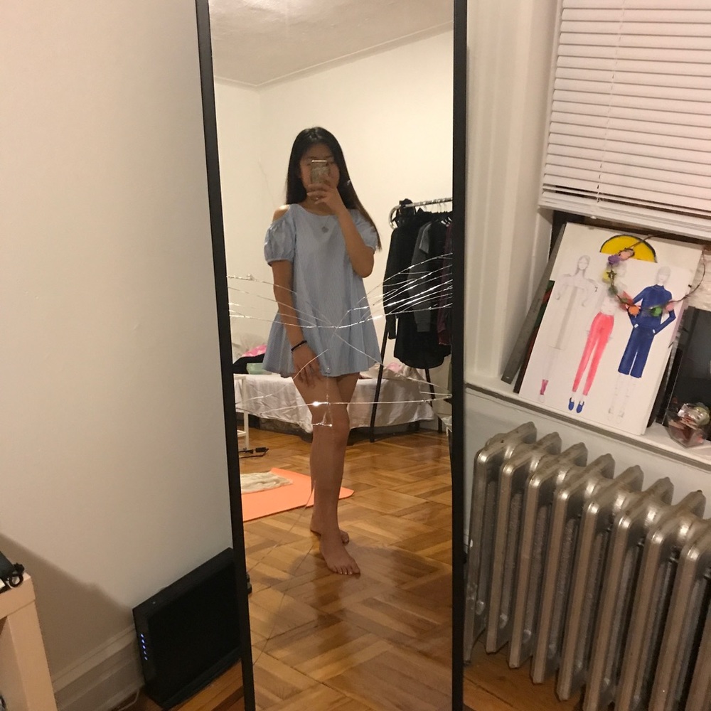 COLD SHOULDER DRESS - Picture 3 of 3