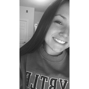 Meet your Posher, Madyson