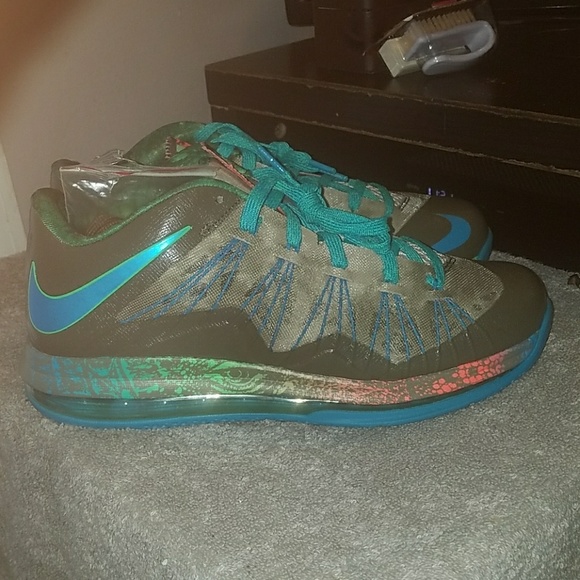 Shoes - Picture 4 of 4