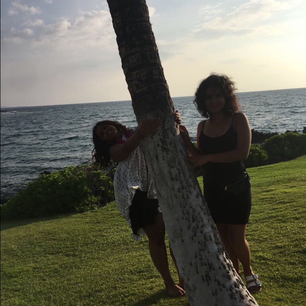 Meet your Posher, Vibi