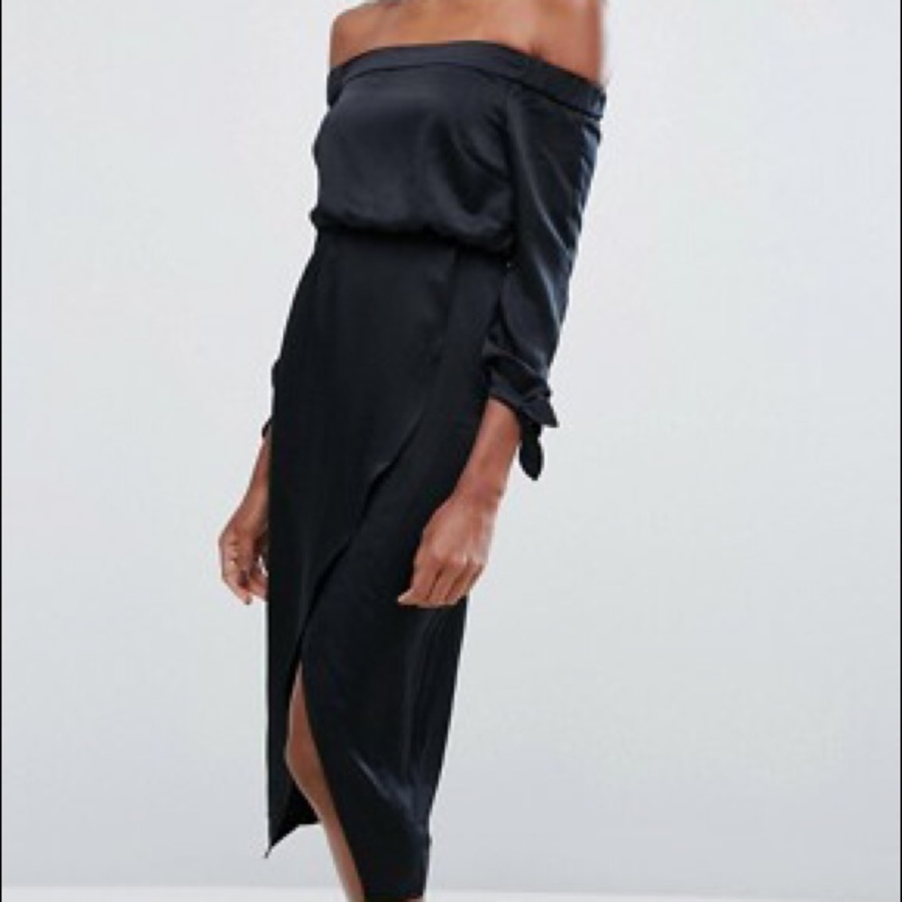 NWT Off Shoulder Dress