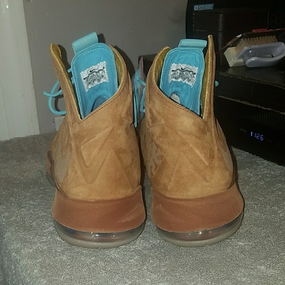 Shoes - Picture 4 of 4