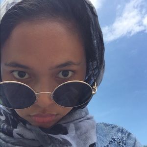 Meet your Posher, Tasya