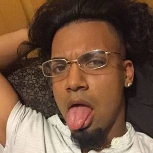 Meet your Posher, Luis