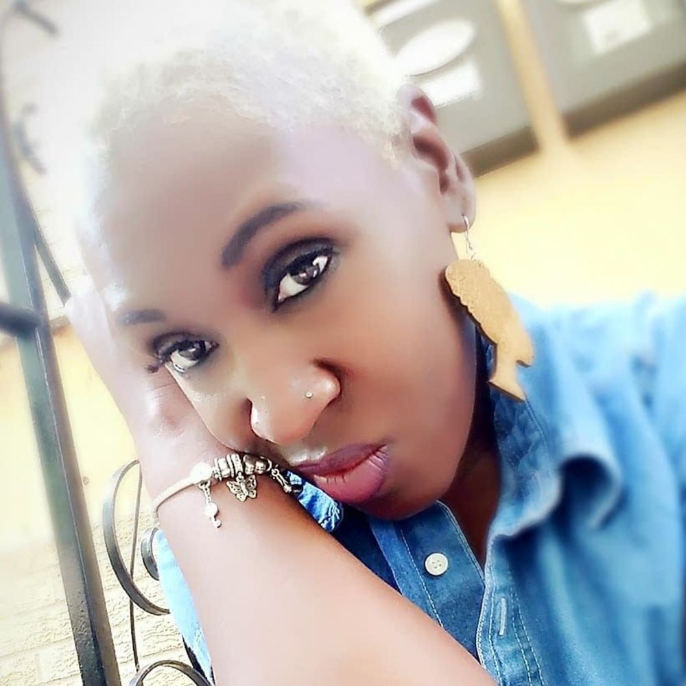 Meet your Posher, Paulette