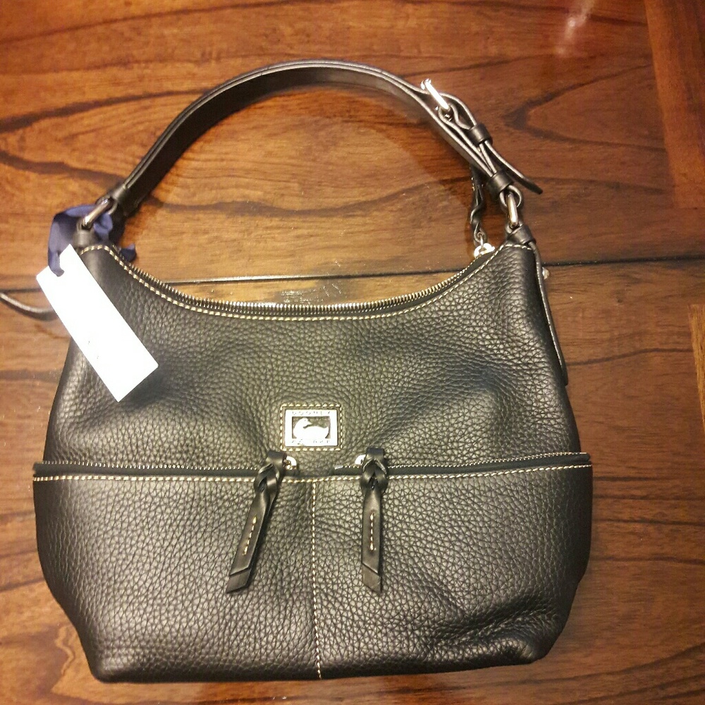 Dooney & Bourke Small Zipper pocket purse