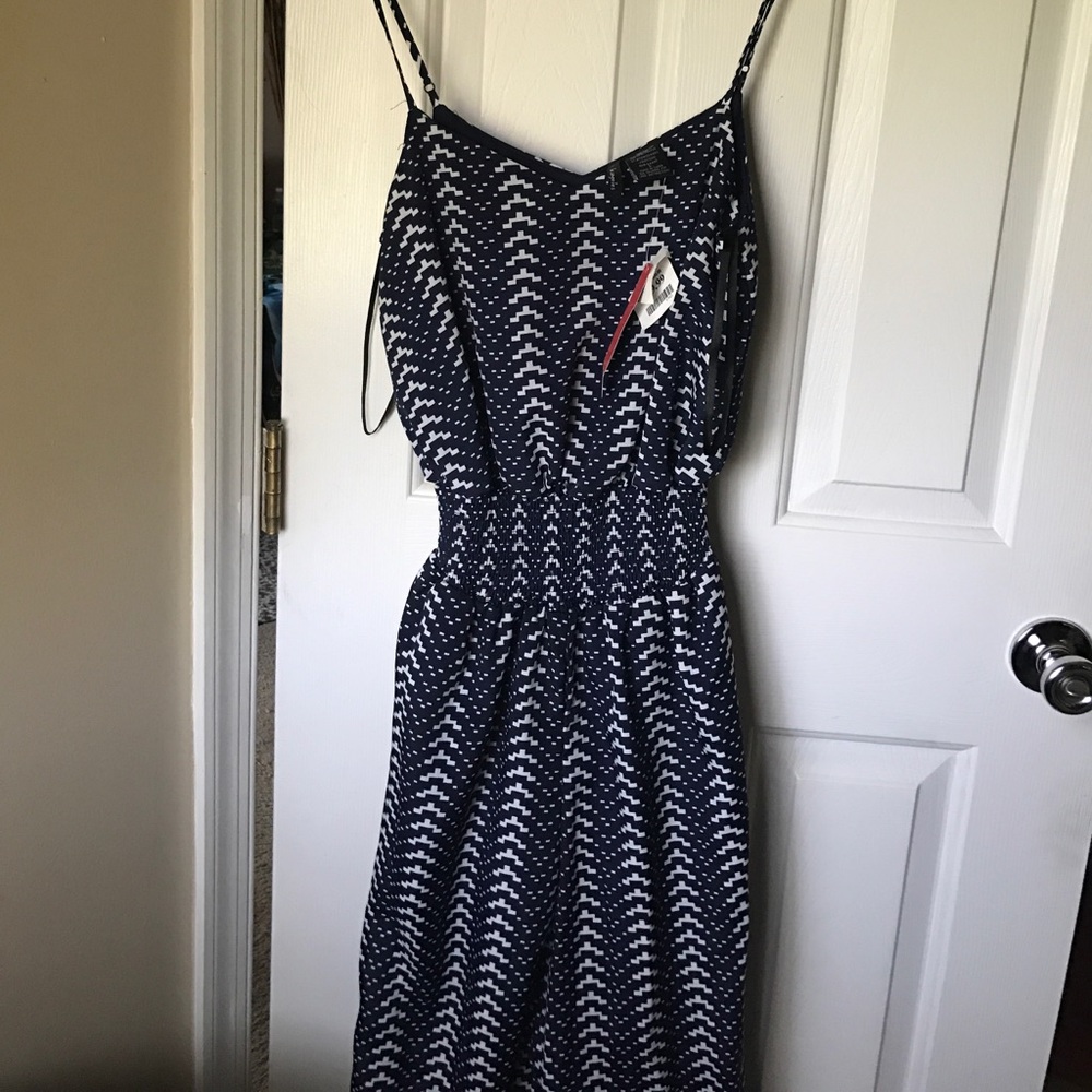 Trendy jumpsuit WITH TAGS