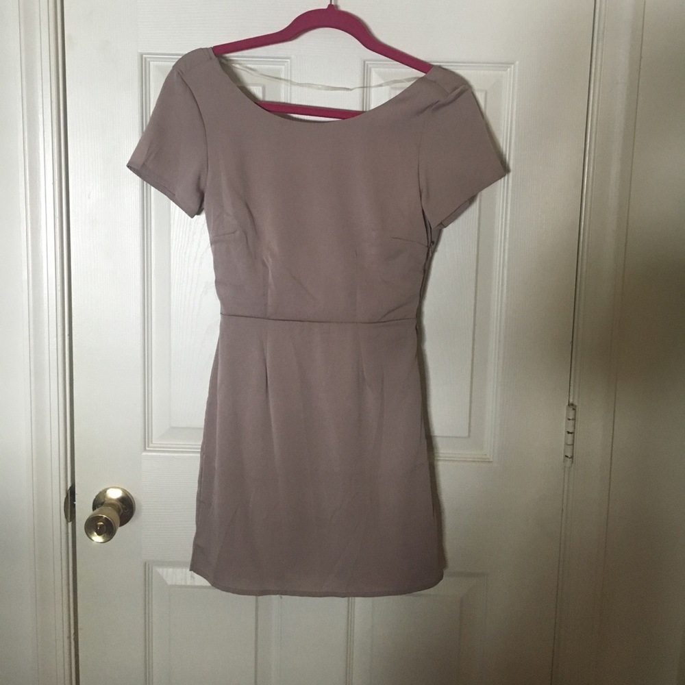 Toby XS cream short sleeve dress