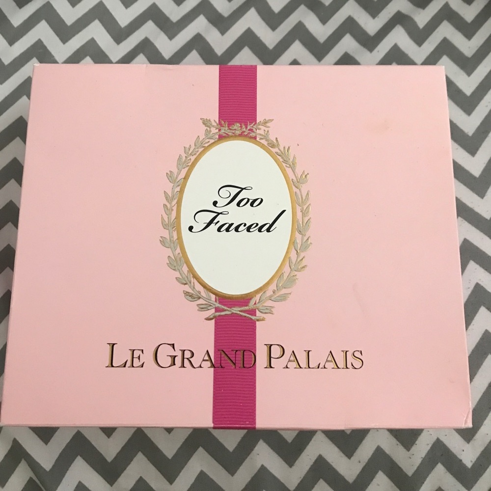 Too faced " Le Grand Palais " make up collection
