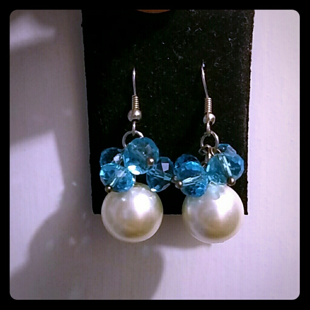 Gorgeous aqua blue and pearl earrings