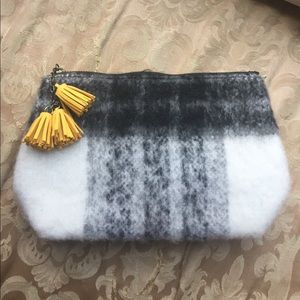 NWT URBAN OUTFITTERS CLUTCH PURSE