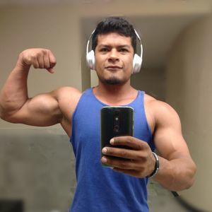 Meet your Posher, Cesar