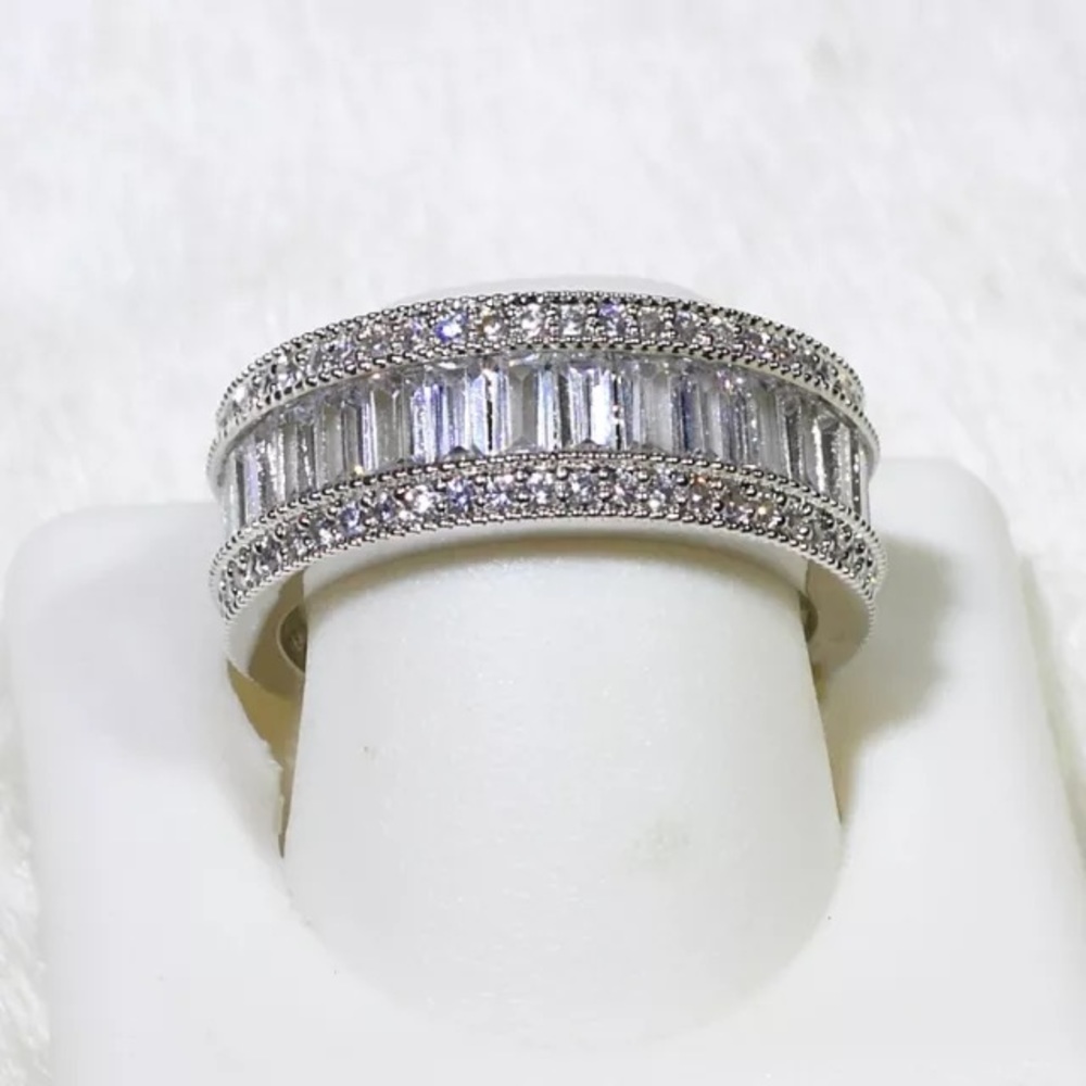 18k White Gold Filled CZ Wedding Band Ring - Picture 5 of 8