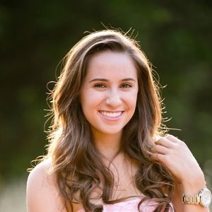 Meet your Posher, Danielle