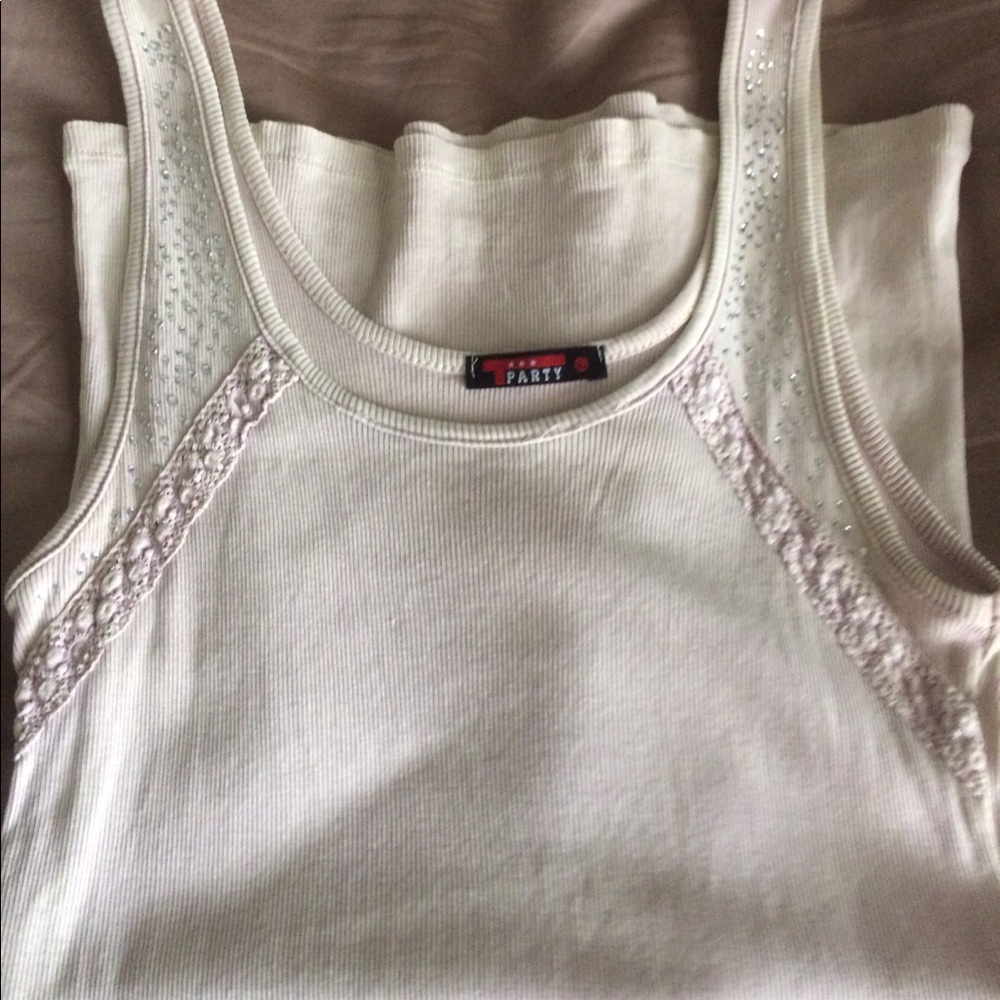 T party tank in like new condition