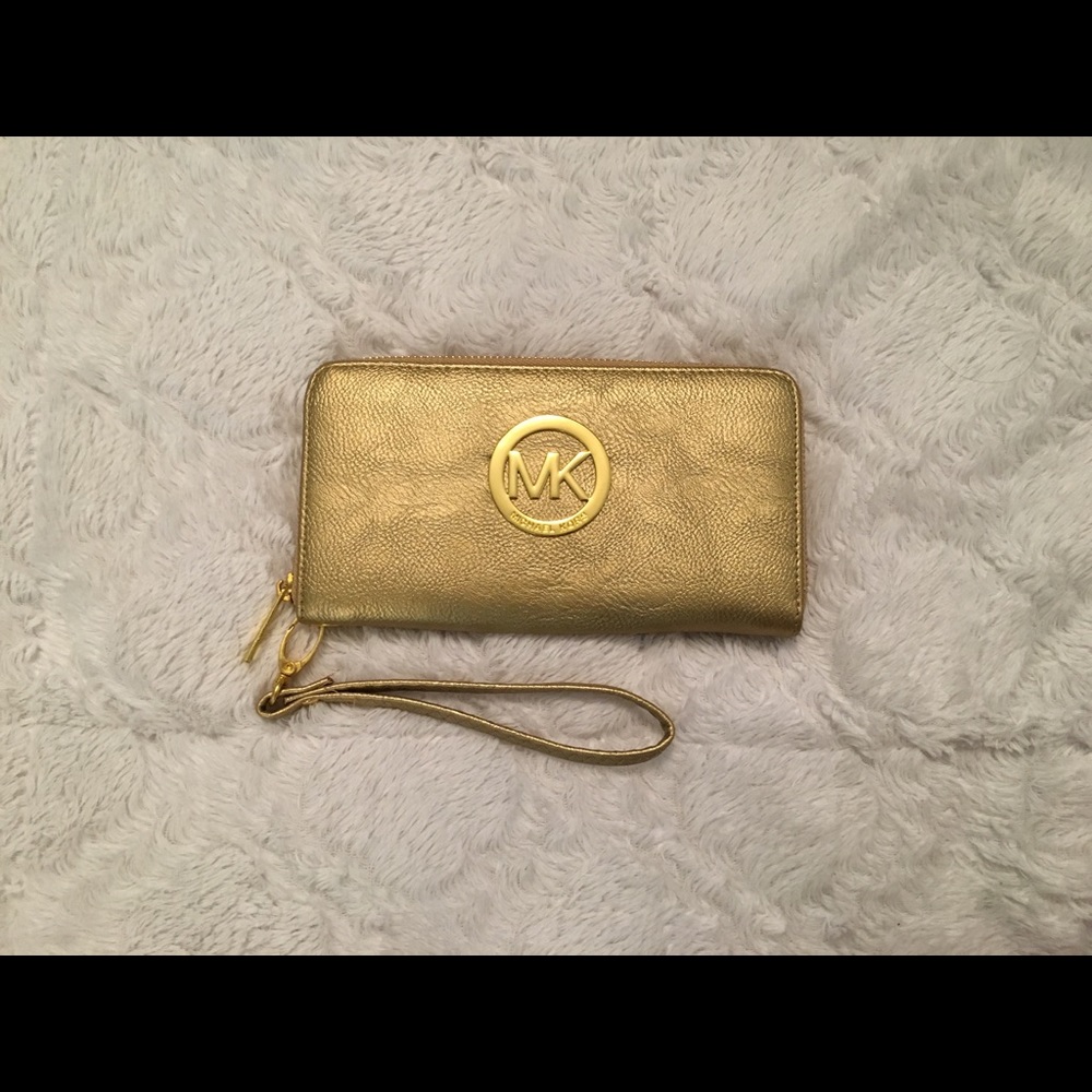 BRAND NEW Micheal kors Golden wallet