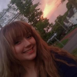 Meet your Posher, Chloe