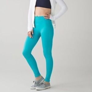 Lululemon turquoise zoned in tight