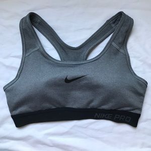 Nike Pro Sports Bra