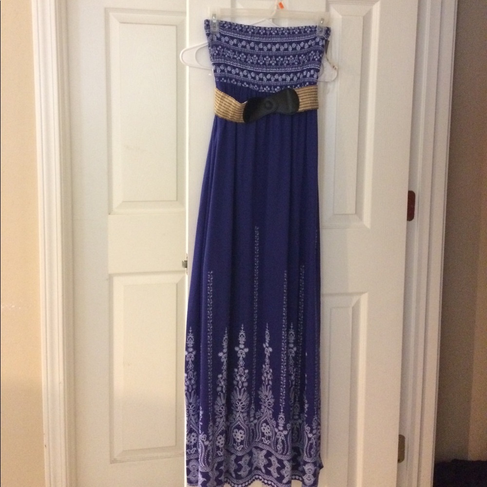 Belted maxi dress