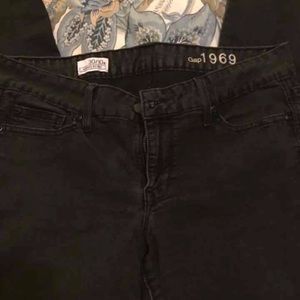 Gap Black 1969 Skinny Jeans