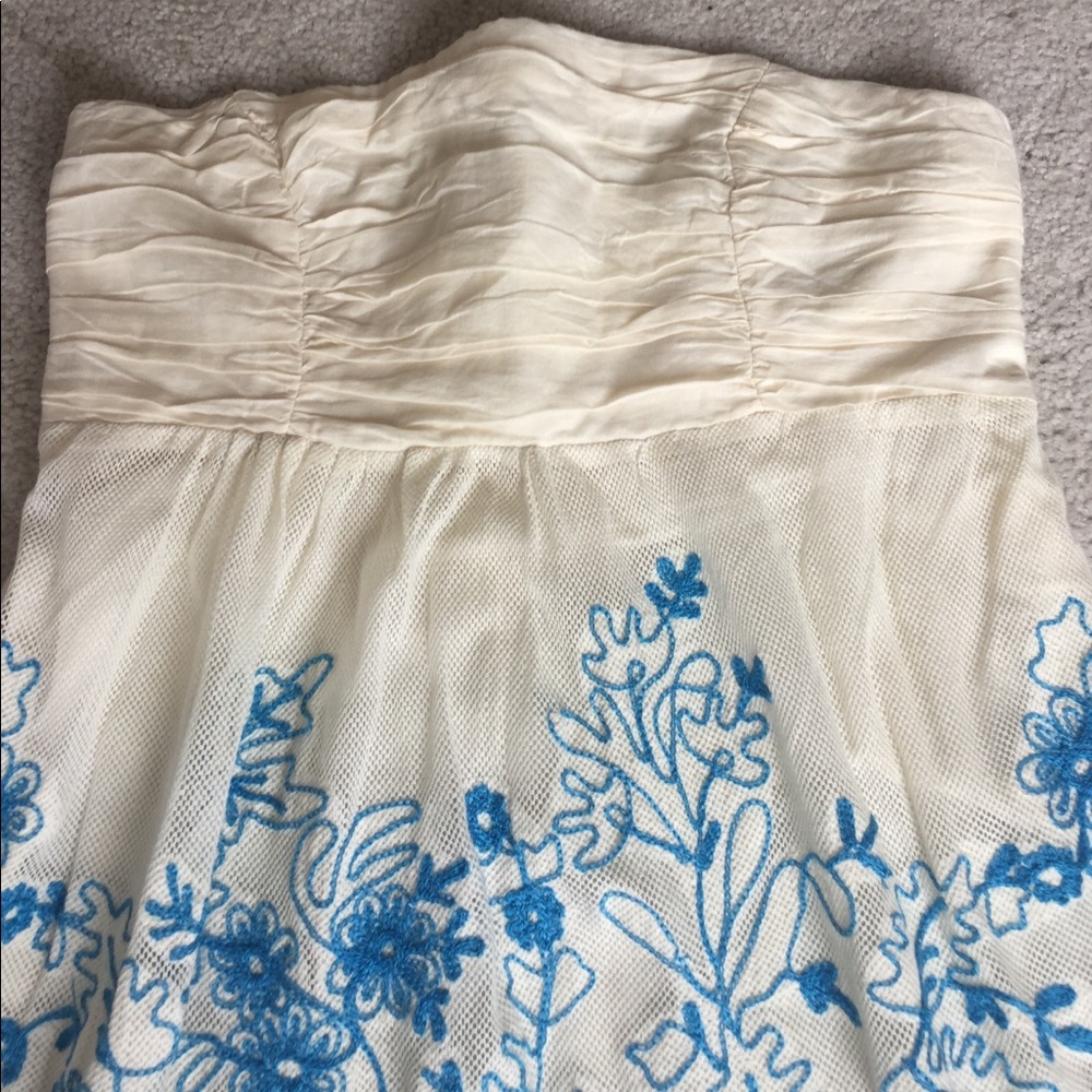 Beautiful Anthropologie Dress - Picture 2 of 7