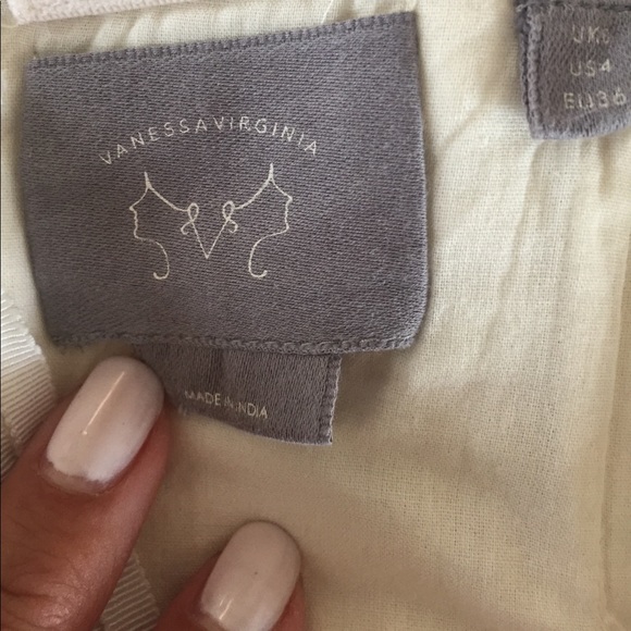 Beautiful Anthropologie Dress - Picture 5 of 7