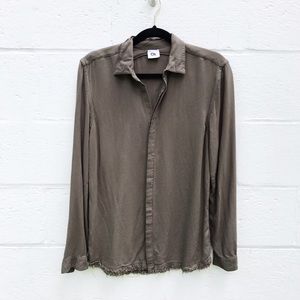 Chapter frayed button down