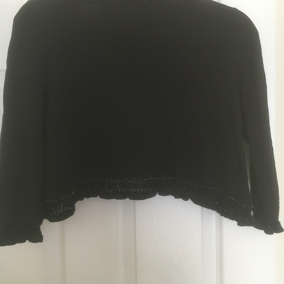 Short black 3/4 sleeve sweater - Picture 2 of 2