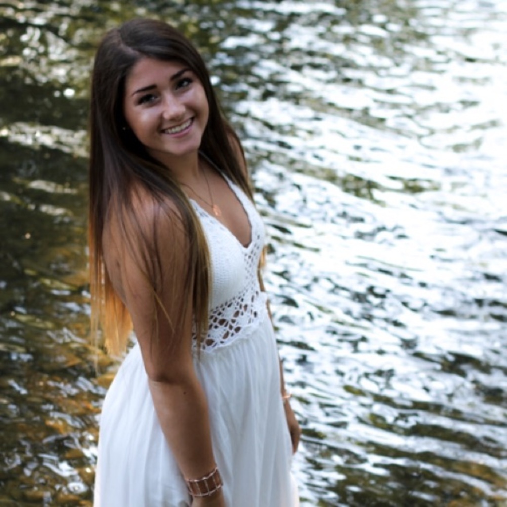 Meet your Posher, Lexi