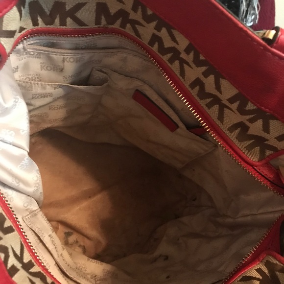 Micheal Kors Bag - Picture 3 of 3