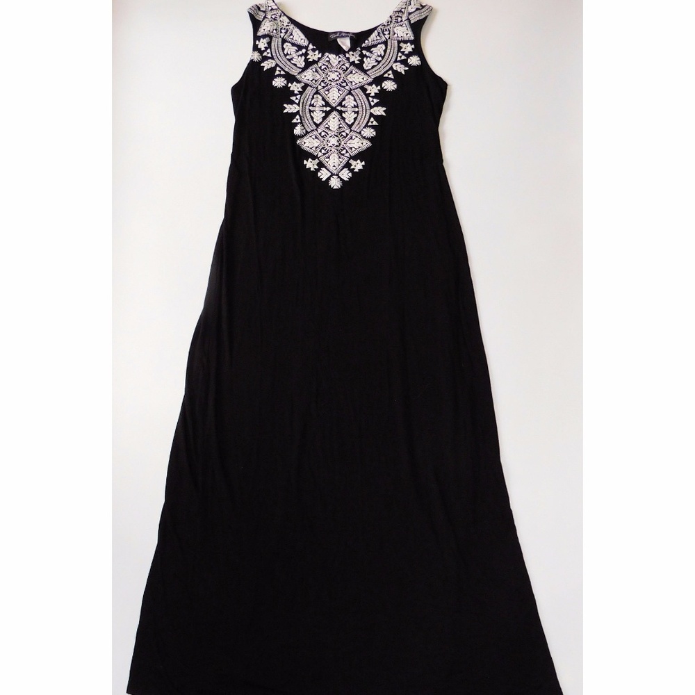 XL Black Maxi Dress With White Design Print
