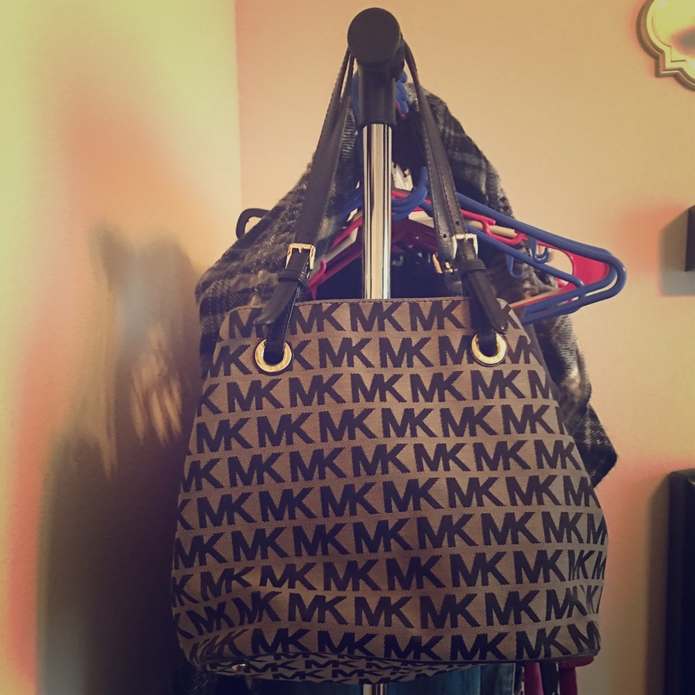Micheal Kors Bag
