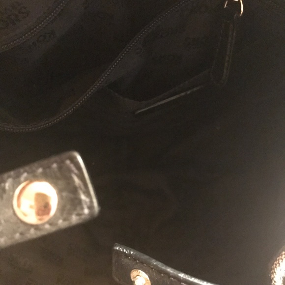 Micheal Kors Bag - Picture 2 of 4