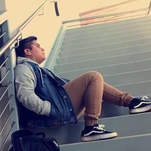 Meet your Posher, Hector m.