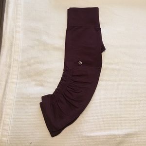 Lululemon in the flow crops