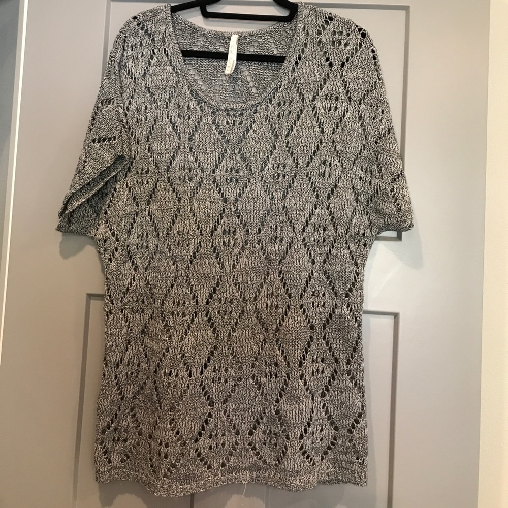 Knit/crochet tunic length sweater in xl