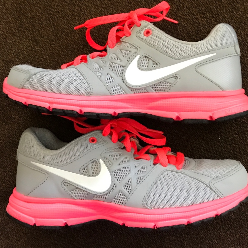 Like New Nike Women's shoe size 7